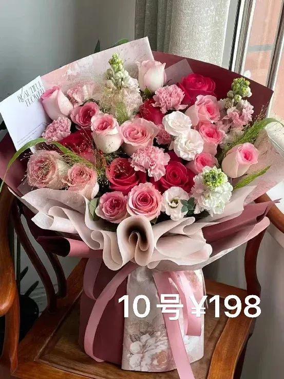 博思花藝婚慶教育，婚慶培訓(xùn)，花藝培訓(xùn)，插花培訓(xùn)，花藝師培訓(xùn)，主持人培訓(xùn)，商務(wù)主持人培訓(xùn)，花店運(yùn)營培訓(xùn)，花店全系統(tǒng)營銷，小白開花店，小白學(xué)主持，金璽棠婚慶酒店，金璽棠總部，鄭州金麻雀教育科技有限公司